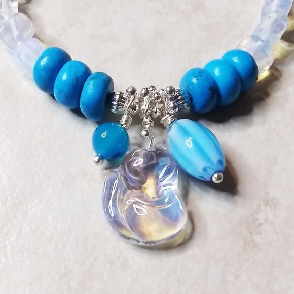Pet Lovers - Fox Pom Cat!!! Stunning Iridescent Opalite + Blue Howlite Bracelet - Picture 9 of 10